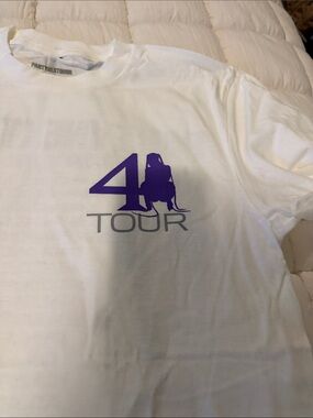 4 Tour Graphic Tee - White party next store size M
